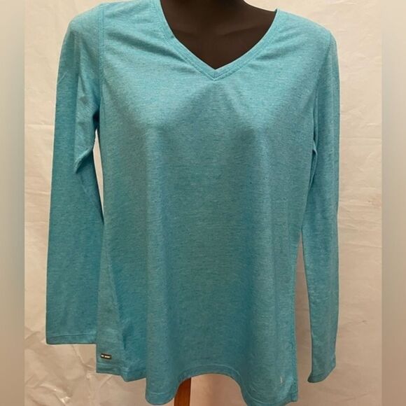 Medium Danskin Now semi fitted blue long sleeve lightweight stretch athletic top - Picture 1 of 10